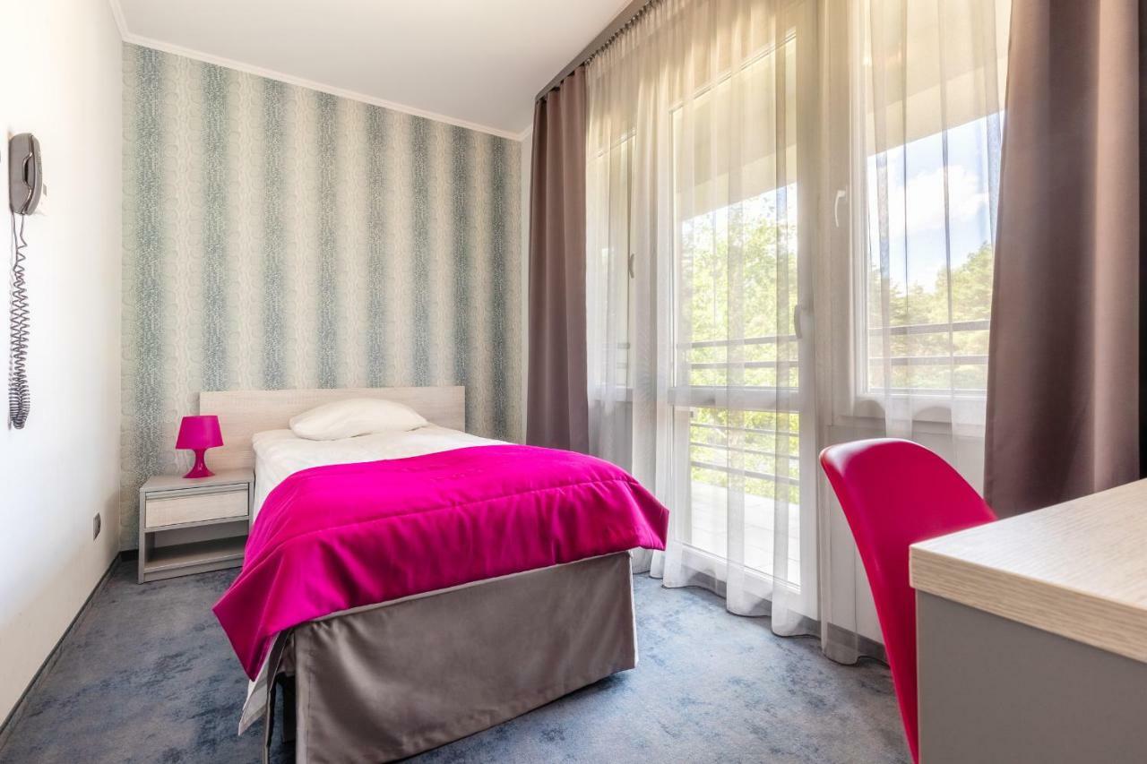 Hotel Perlowy โอคุนินกา ภายนอก รูปภาพ