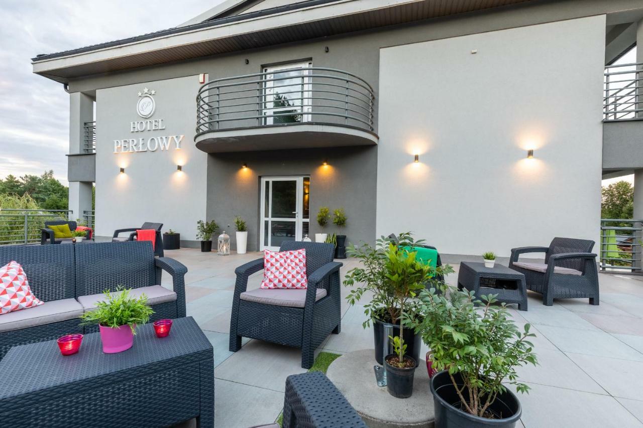 Hotel Perlowy โอคุนินกา ภายนอก รูปภาพ